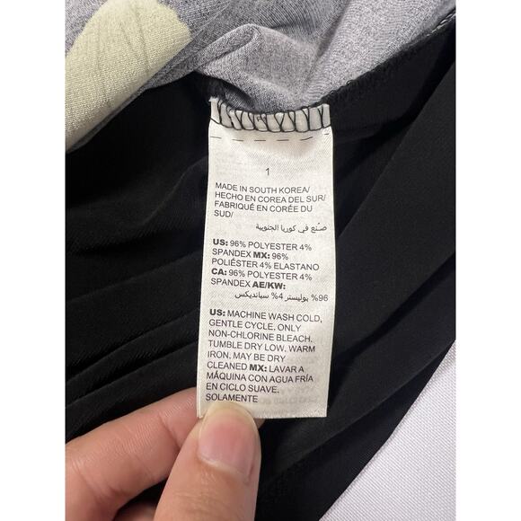 Chicos Top Womens Medium Black Floral Pullover V-Neck 3/4 Sleeve Casual Stretch - Picture 9 of 9